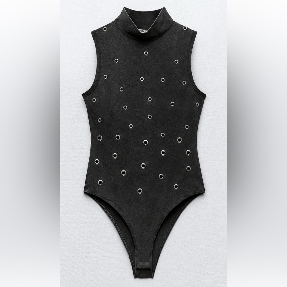 Zara Black Sleeveless Grommet-Detail Bodysuit